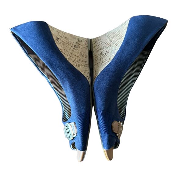 Tommy Hilfiger Navy peep toe wedges with gold accent size 10 - Picture 6 of 15